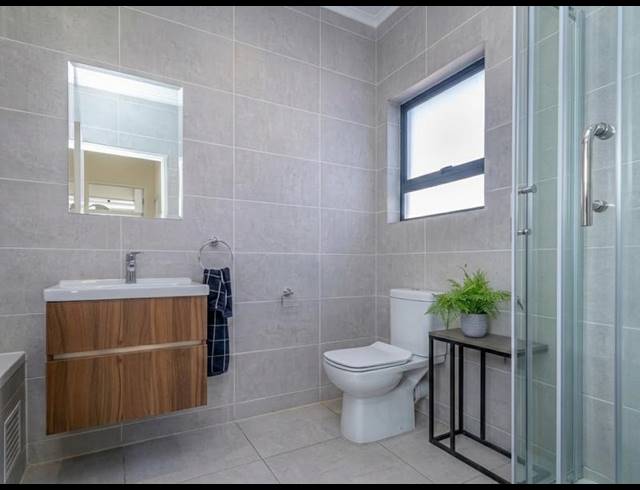 3 BEDROOM PROPERTY TO RENT IN SUNNINGHILL